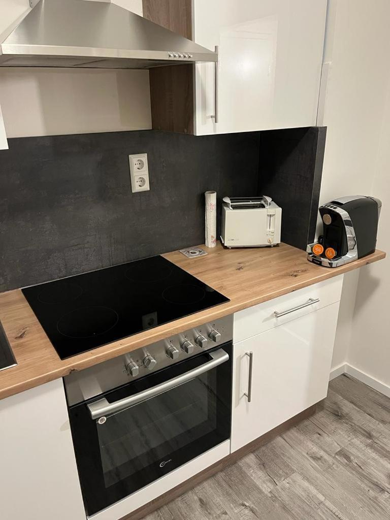 Schoene Ferienwohnung/Pendlerwohnung Uelzen Bagian luar foto